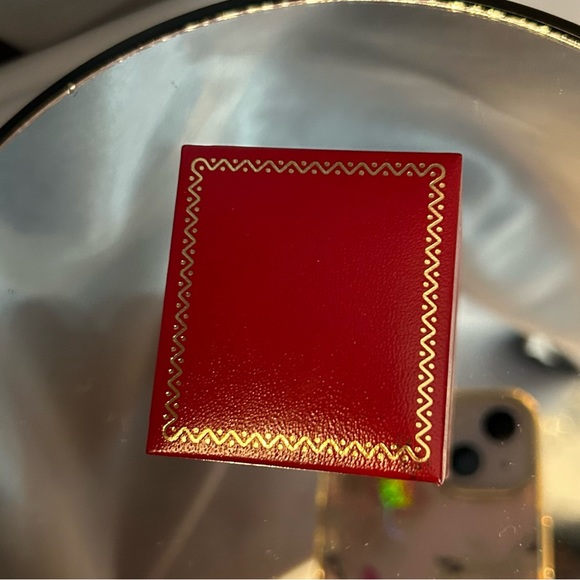 14k Solid Gold and Lavender Jade Tube Earrings - Picture 6 of 10